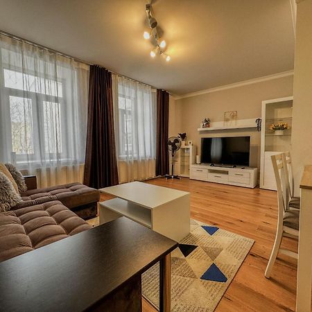 One Bedroom Promenade Apartment Рига Екстериор снимка