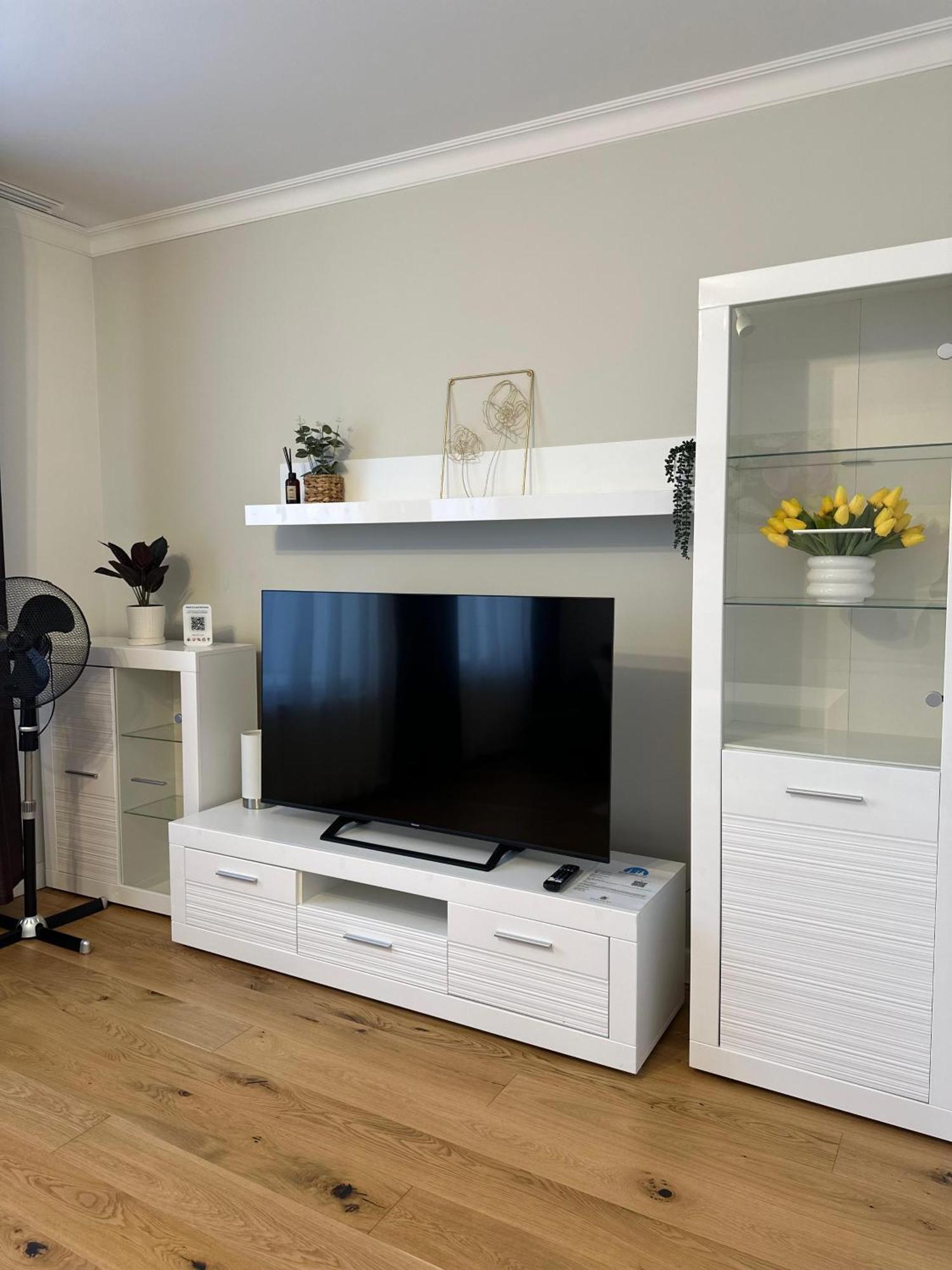 One Bedroom Promenade Apartment Рига Екстериор снимка